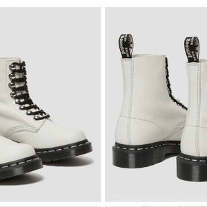 1460 Pascal Women’s Hardware Lace Up Boots